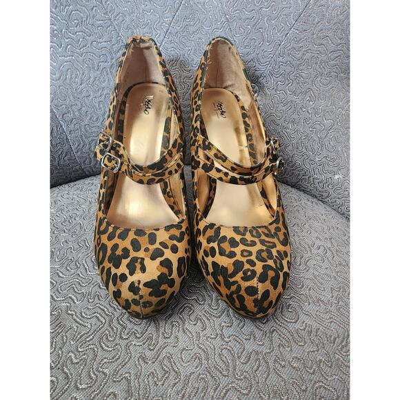 Massimo Mary Jane Strap Heels, Size 8.5 - Picture 2 of 7